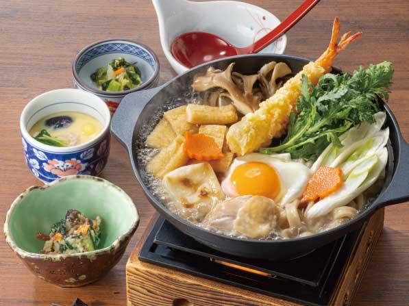 鍋焼きうどん定食 | うどん |藍屋｜和食レストラン｜すかいらーくグループ