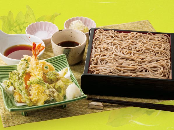 山菜と海老の天ぷら盛り合わせとせいろそば | 【季節限定】国産山菜
