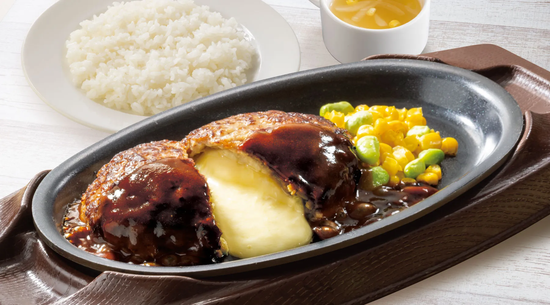 チーズINハンバーグランチ