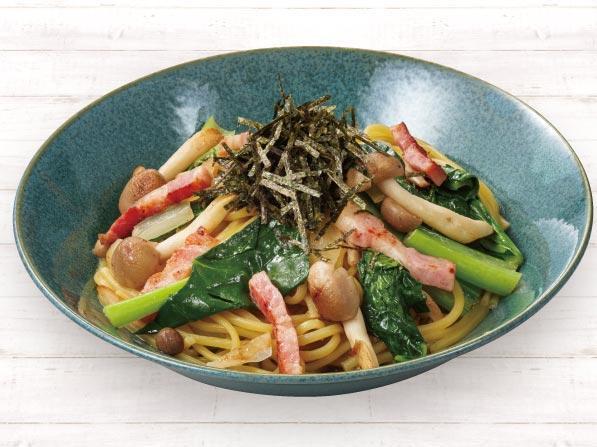 Bacon and Mustard Spinach with Japanese-Style Sauce spaghetti