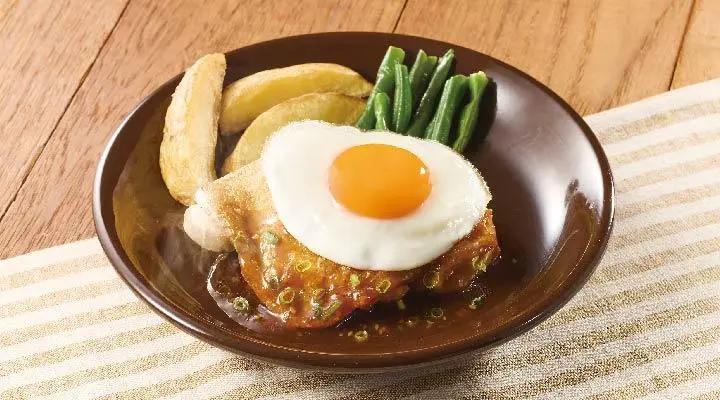 ไก่ย่างซอสเทอริยากิและไข่ดาว |. Jonathan's（ジョナサン）กลุ่ม